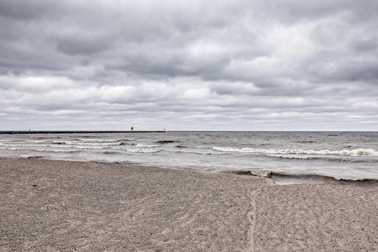 Walk To Lake Superior Ontonagon Home With Fire Pit! 外观 照片